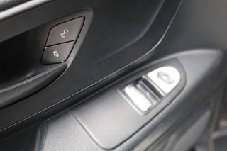 MERCEDES-BENZ Vito usata, con Ruota di riserva