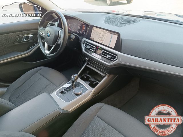 BMW 320 usata, con Specchietto retrovisore con funzione antiabbagliamento