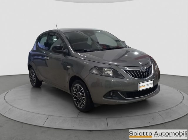 LANCIA Ypsilon usata, con ESP