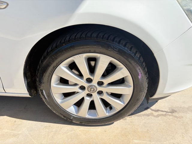 OPEL Astra usata, con Sedile posteriore sdoppiato