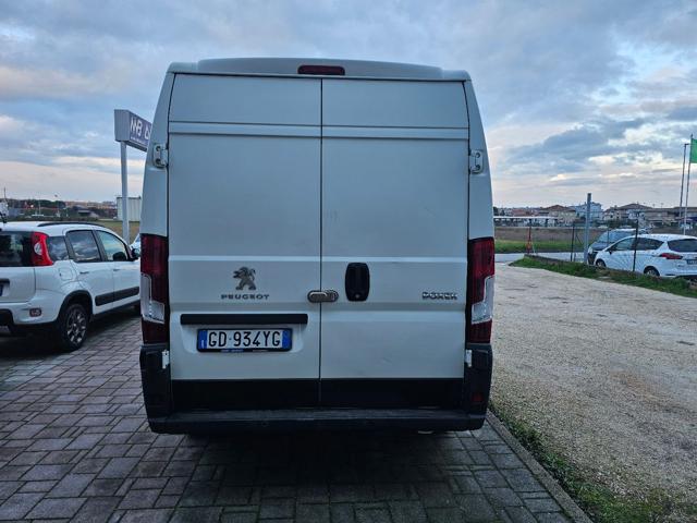 PEUGEOT Boxer usata, con Alzacristalli elettrici