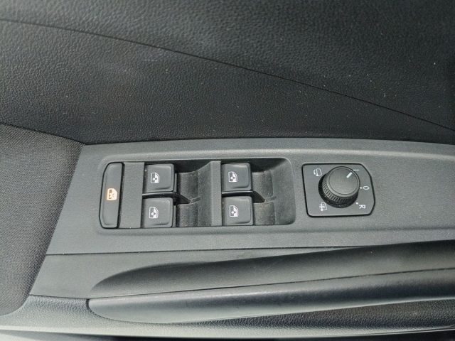 SKODA Fabia usata, con Sensori di parcheggio posteriori