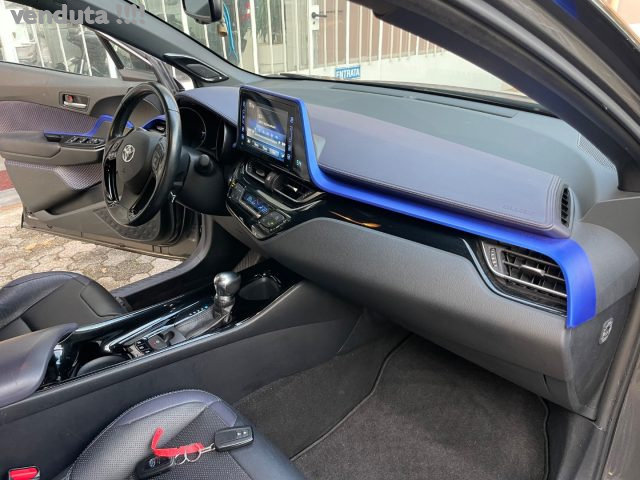 TOYOTA C-HR usata, con Interni in pelle