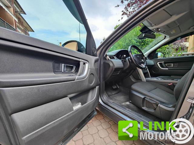 LAND ROVER Discovery Sport usata, con Sedile posteriore sdoppiato