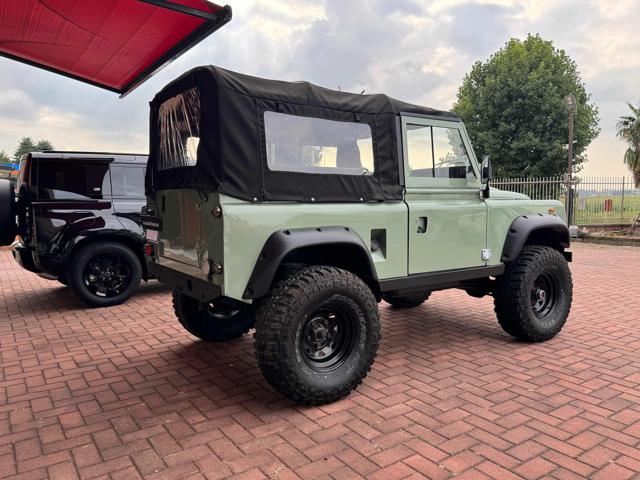 LAND ROVER Defender usata, con Servosterzo