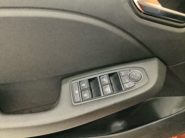 RENAULT Clio usata, con Riconoscimento dei segnali stradali