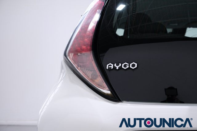 TOYOTA Aygo usata 36