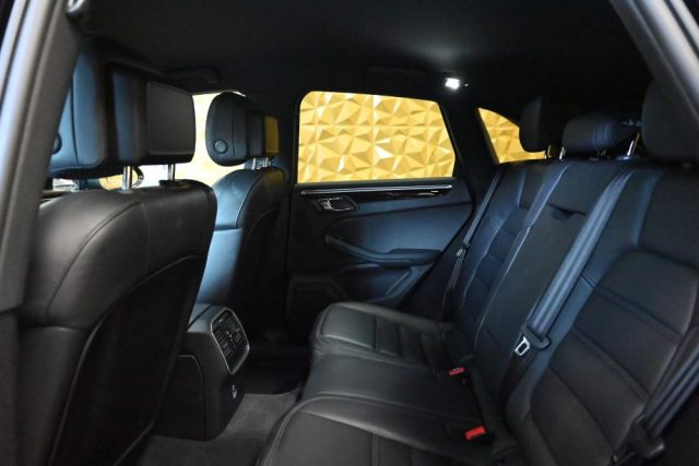 PORSCHE Macan usata 31