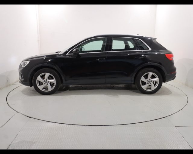 AUDI Q3 usata, con Airbag laterali
