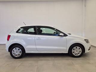 VOLKSWAGEN Polo usata, con Autoradio