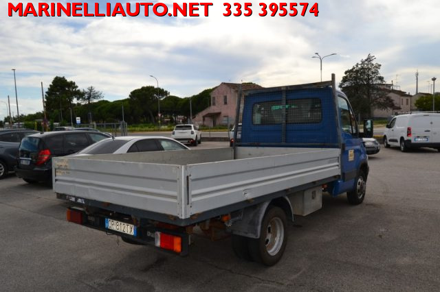 IVECO Daily usata, con Servosterzo