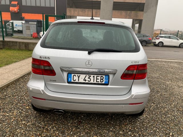 MERCEDES-BENZ B 180 usata, con Autoradio