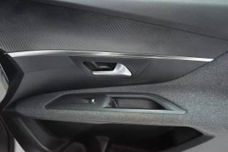 PEUGEOT 3008 usata, con Freno di stazionamento elettrico