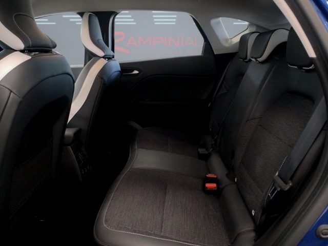 RENAULT Captur usata 16