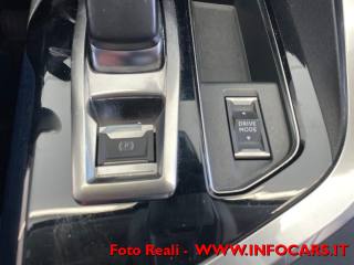 PEUGEOT 3008 usata, con Airbag testa