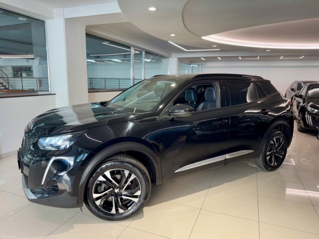 PEUGEOT 2008 usata, con Airbag