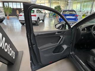 VOLKSWAGEN Tiguan usata, con Autoradio