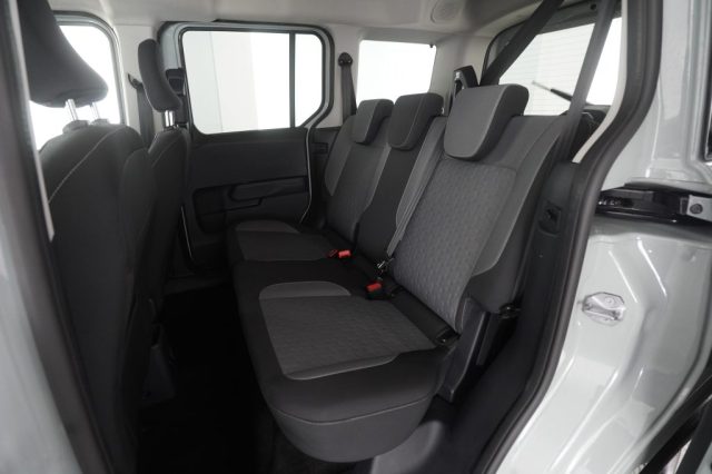 FORD Tourneo Courier usata 9