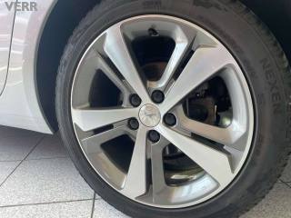 PEUGEOT 308 usata, con Sistema di navigazione