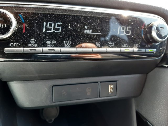 TOYOTA Yaris usata, con Controllo trazione