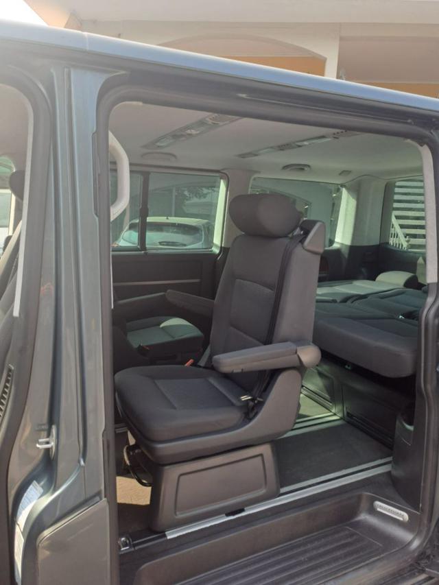 VOLKSWAGEN Multivan usata, con Climatizzatore