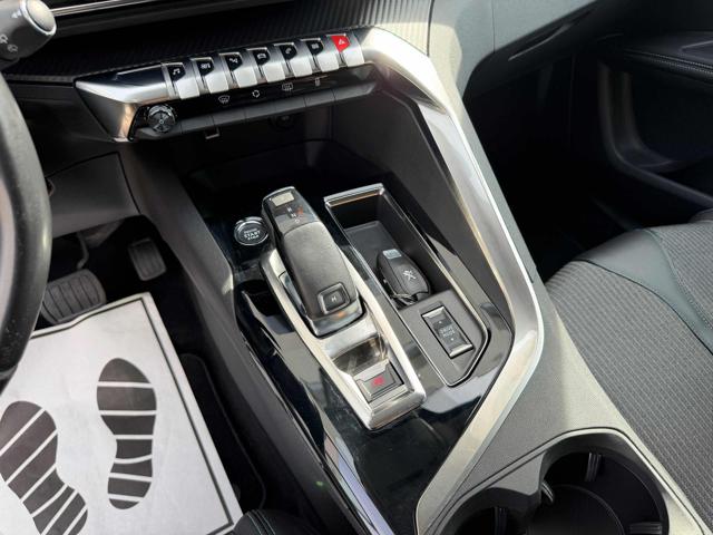 PEUGEOT 3008 usata, con Touch screen