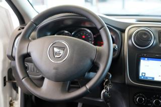DACIA Logan usata, con Bluetooth