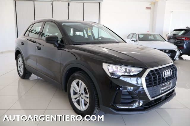 AUDI Q3 usata, con Sensori di parcheggio posteriori
