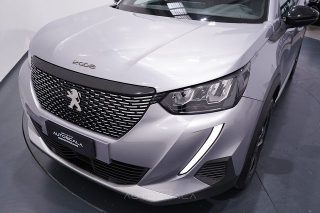 PEUGEOT 2008 usata, con Specchietti laterali elettrici