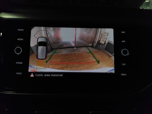 VOLKSWAGEN T-Cross usata 27