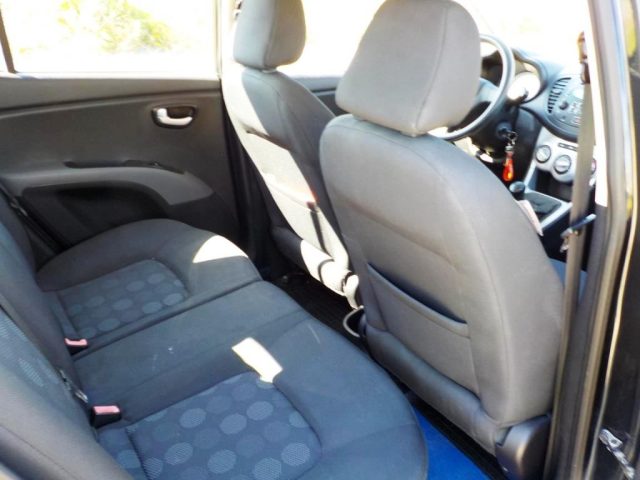 HYUNDAI i10 usata 26