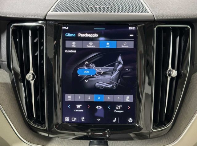 VOLVO XC60 usata, con Fari LED