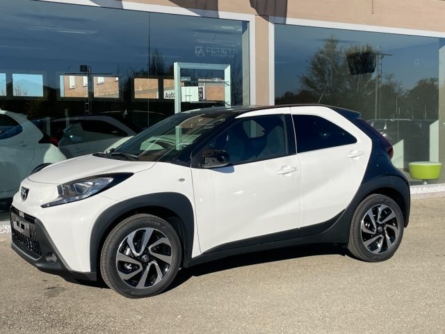 TOYOTA Aygo X usata, con Airbag laterali