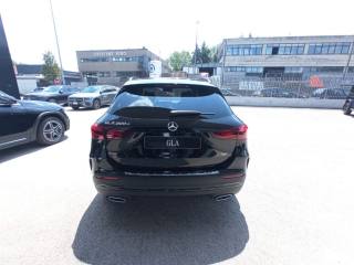 MERCEDES-BENZ GLA 200 usata, con Autoradio