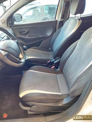 LANCIA Ypsilon usata, con Airbag testa