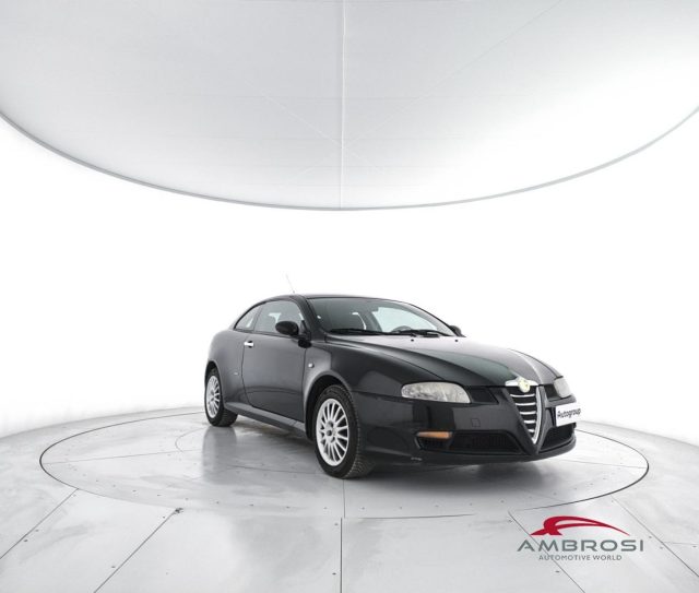 ALFA ROMEO GT usata 1