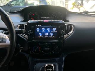 LANCIA Ypsilon usata, con Luci diurne LED