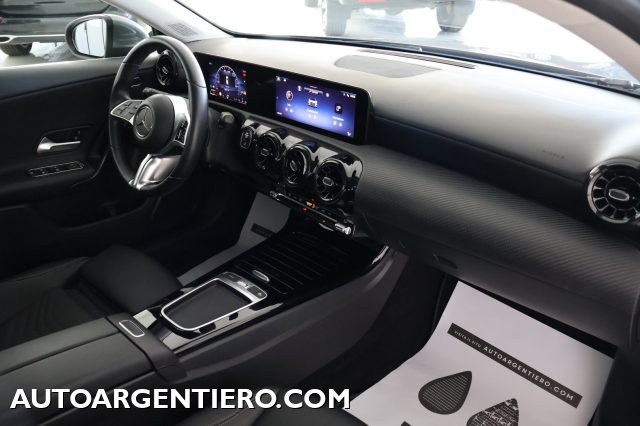 MERCEDES-BENZ A 180 usata, con Sistema di chiamata d
