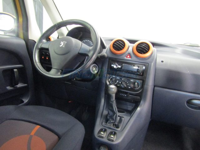 PEUGEOT 1007 usata, con Specchietti laterali elettrici