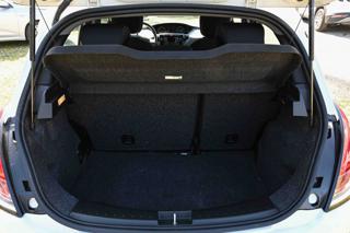 LANCIA Ypsilon usata, con ESP