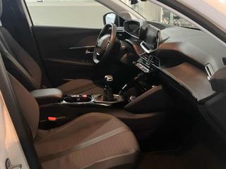 PEUGEOT 208 usata, con Autoradio