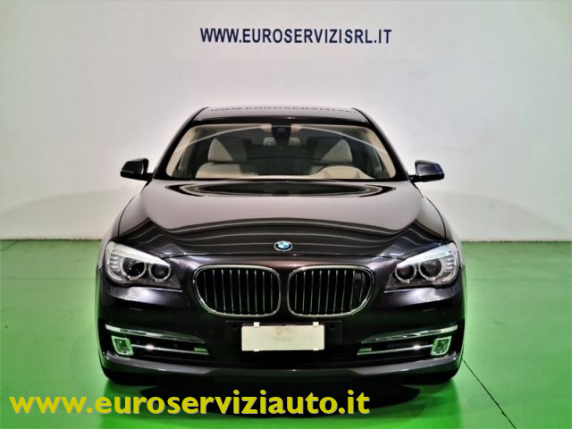 BMW 750 usata, con Autoradio