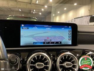 MERCEDES-BENZ CLA 180 usata, con Alzacristalli elettrici