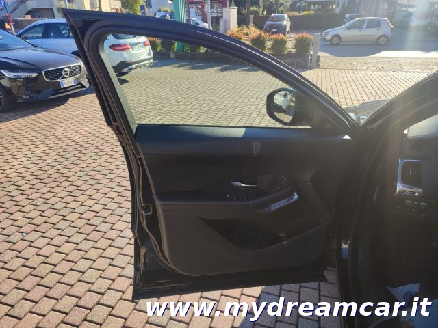 JAGUAR E-Pace usata 27