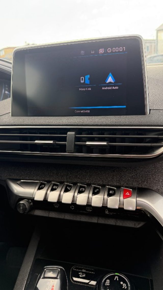 PEUGEOT 3008 usata, con Cruise Control