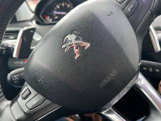 PEUGEOT 208 usata, con Autoradio