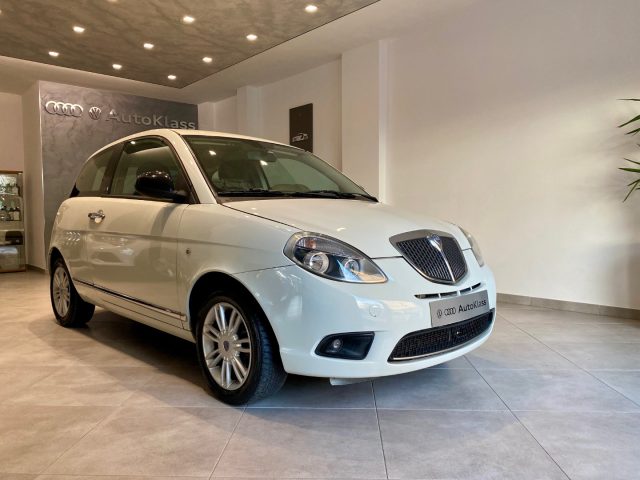 LANCIA Ypsilon usata, con Autoradio