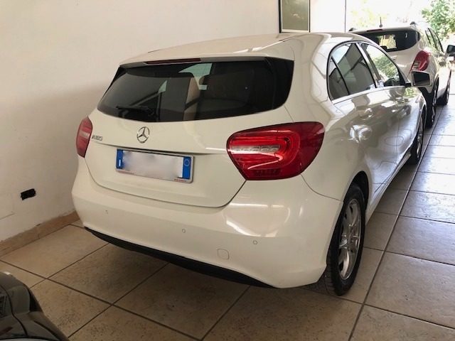 MERCEDES-BENZ A 180 usata, con Airbag