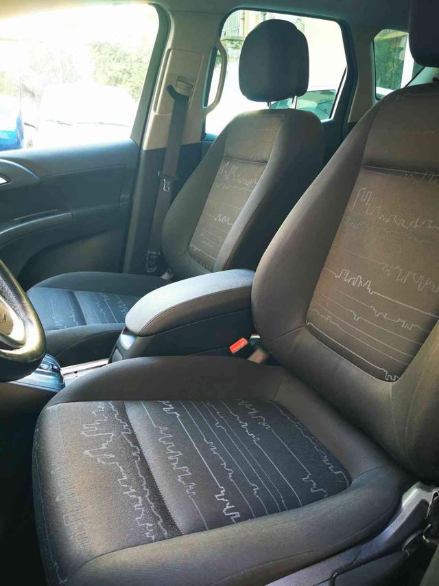 OPEL Meriva usata, con Autoradio