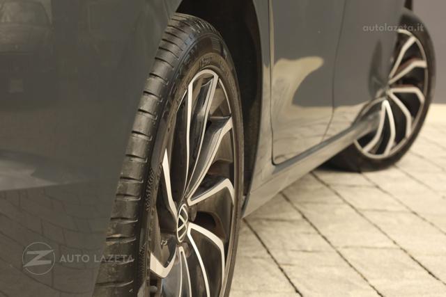 VOLKSWAGEN Golf usata, con Sedile posteriore sdoppiato